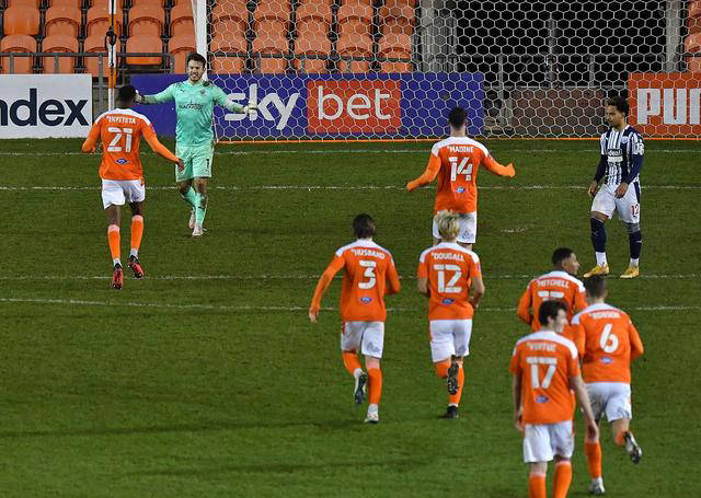 九游体育平台-斯图加特遭遇败仗，客场难抵对手猛烈进攻的简单介绍