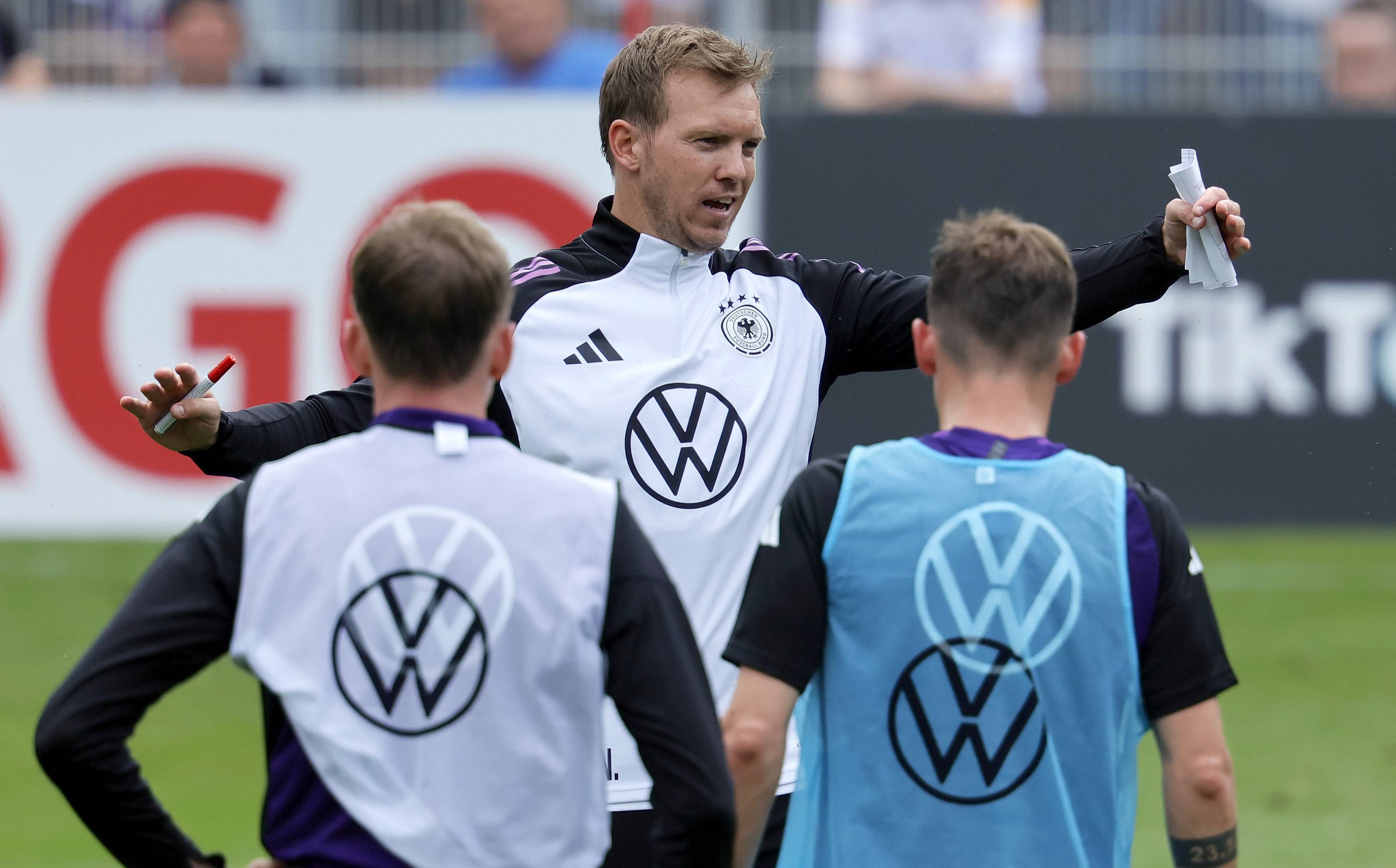 德国队整装待发欧洲杯预选赛备战