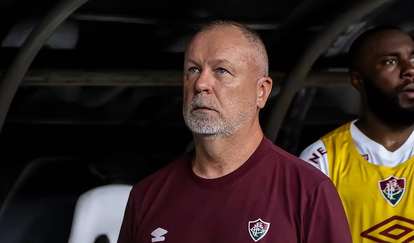 英格兰国家队主教练宣布辞职,球迷对新任帅位猜测不断的简单介绍 英格兰国家队主教练宣布辞职,球迷对新任帅位猜测不断的简单介绍