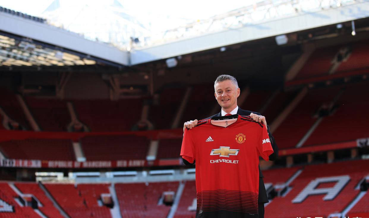 关于曼联丢掉胜利，球队实力疑问再度浮现的信息