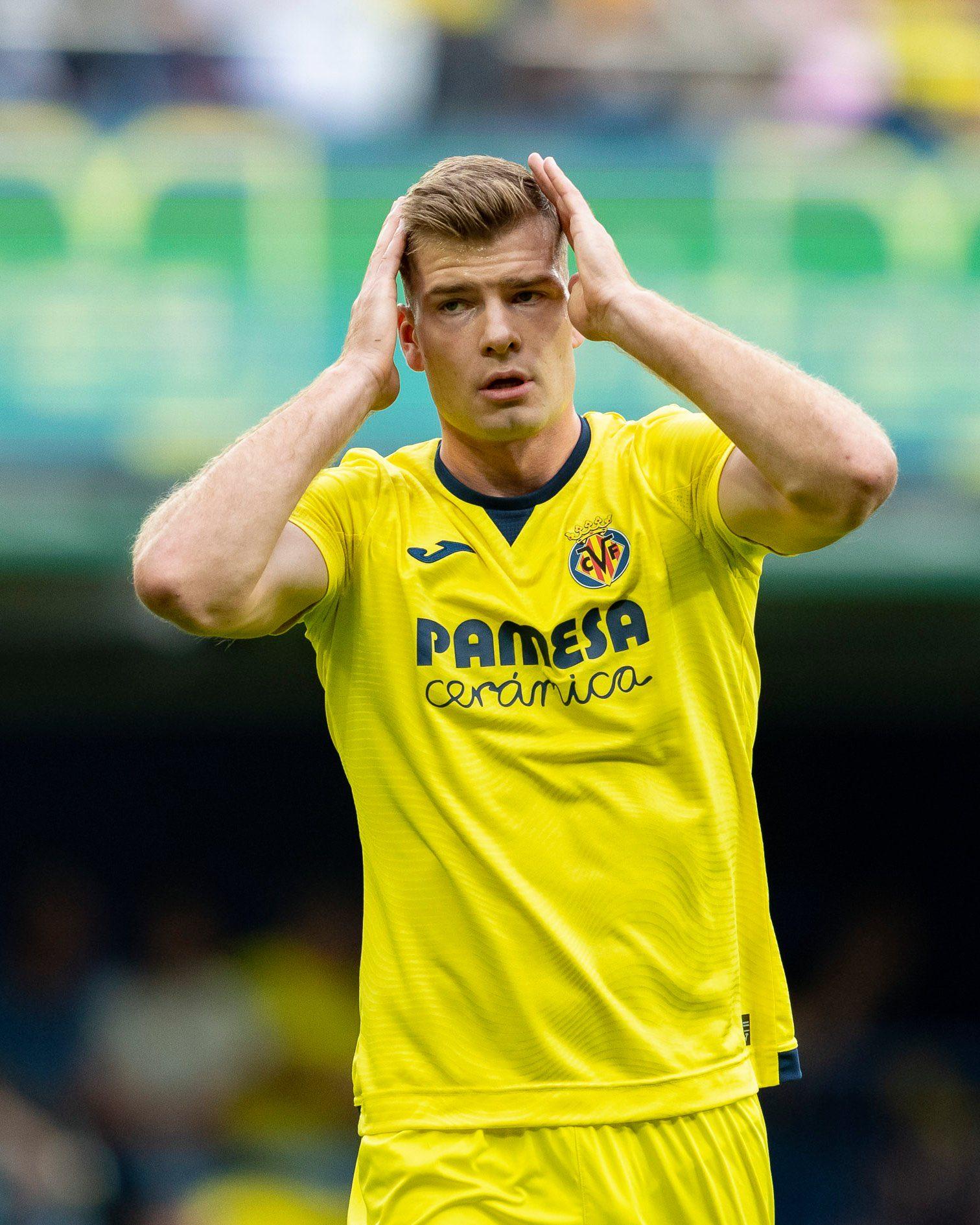 包含比利亚雷亚尔队员态度积极，全力备战比赛的词条