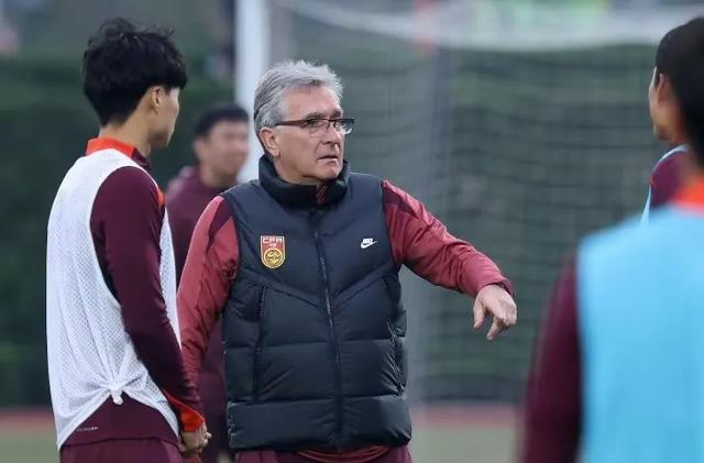 包含国家队备战集结在即,赛事组织紧锣密鼓的词条 包含国家队备战集结在即,赛事组织紧锣密鼓的词条