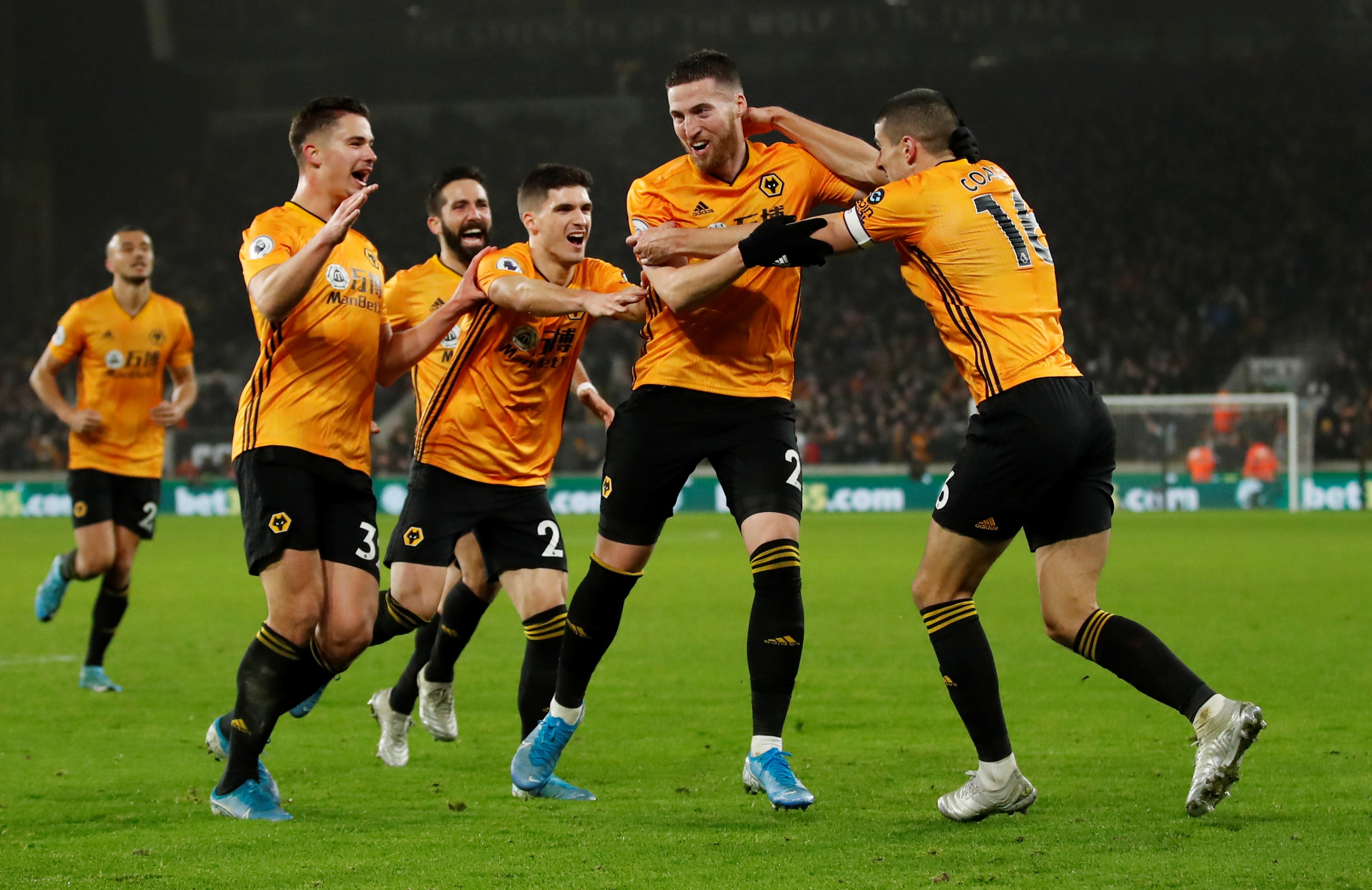 埃弗顿客场险胜狼队，玛帅赛季首胜的简单介绍