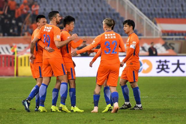 广州富力客场逆转贵州恒丰追赶积分榜前列的简单介绍