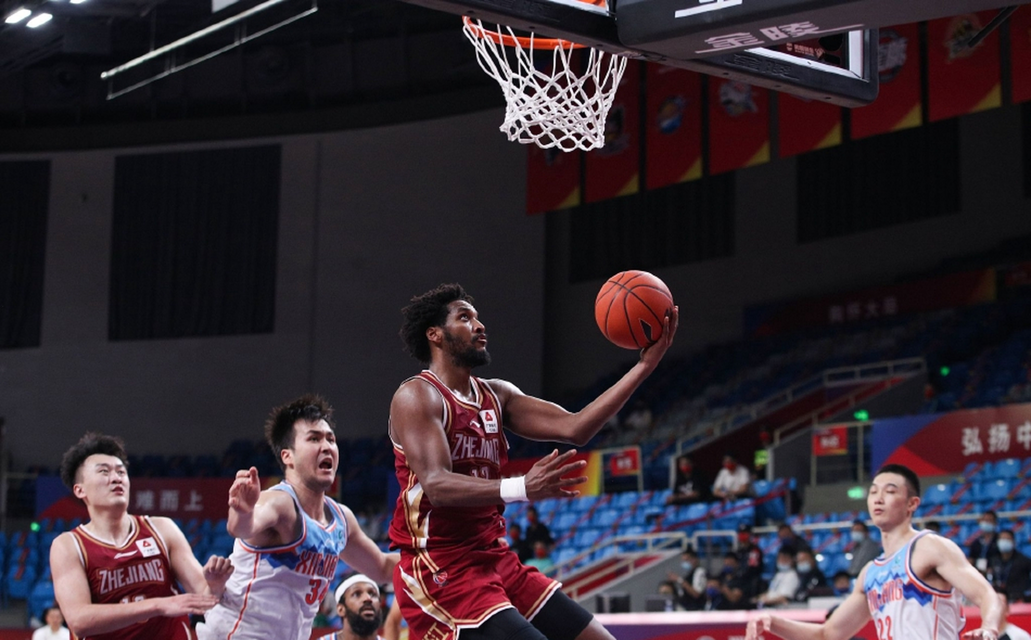 九游app下载-卡昌队球员因出色表现获得主教练赞赏