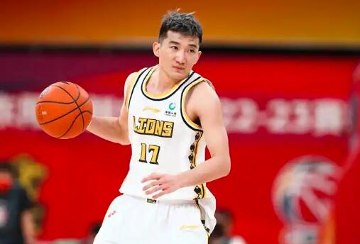 卡昌队球员因出色表现获得主教练赞赏