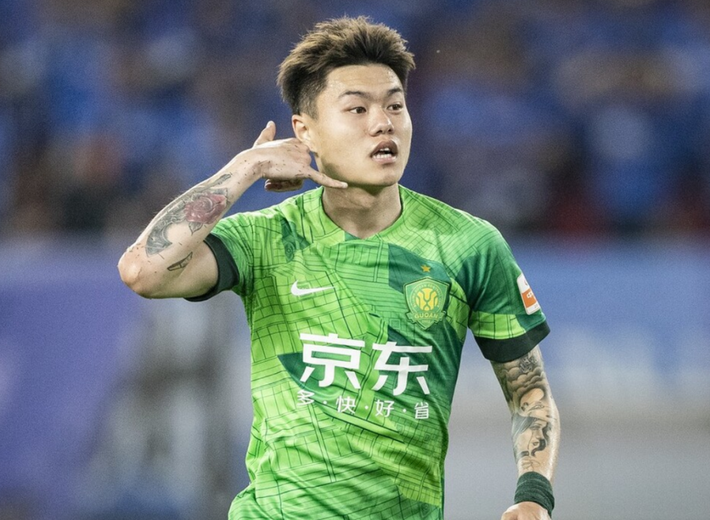 九游娱乐官方-包含卫冕冠军遭遇两连败，教练组紧急调整阵容的词条