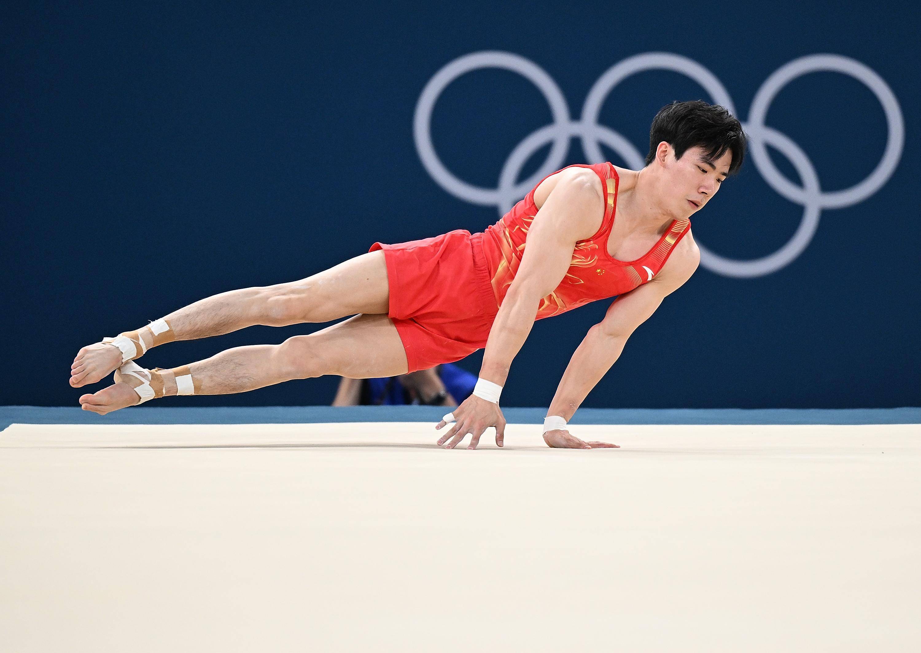 包含体操比赛墨西哥选手高难动作上演夺冠的词条