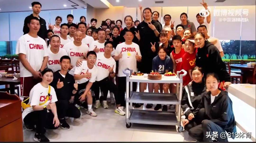 九游游戏-关于欧洲篮球明星参加慈善活动，温暖人心的信息