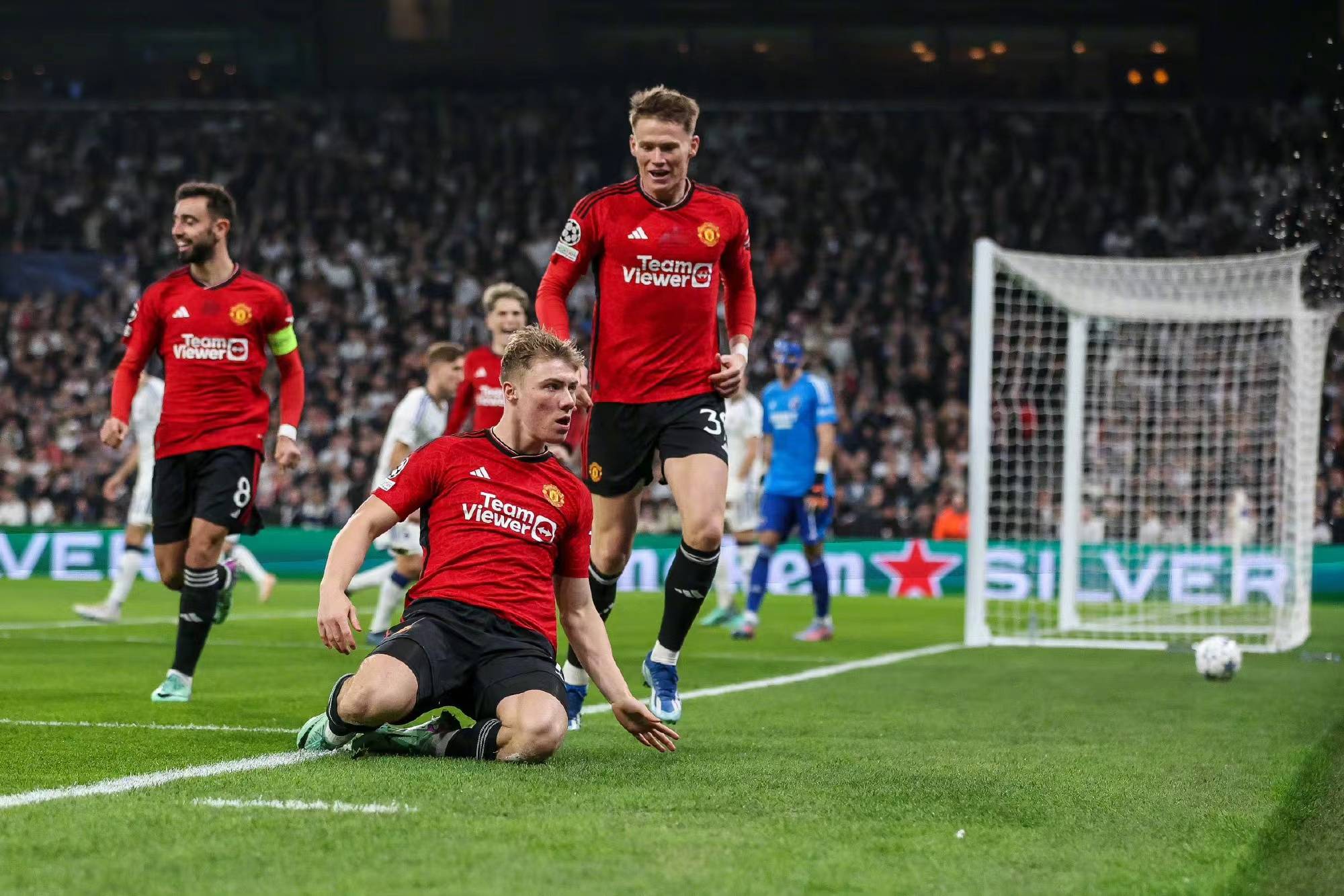 九游VIP-包含爵士主帅紧急召集战术会议，调整球队计划的词条