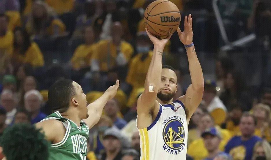 勇士在世界杯中晋级凯尔特人,表现神勇 勇士在世界杯中晋级凯尔特人,表现神勇