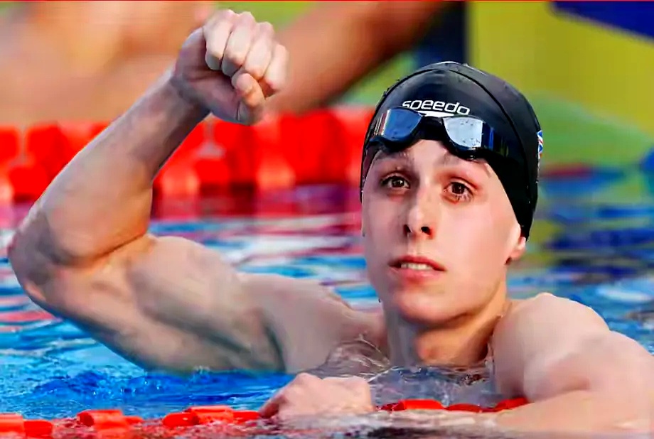 日本游泳选手刷新纪录,夺得个人第五金 日本游泳选手刷新纪录,夺得个人第五金