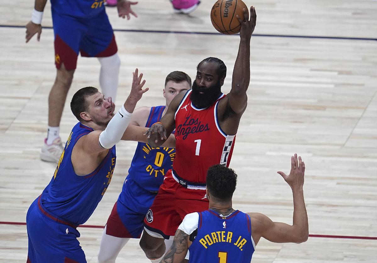 九游娱乐-包含掘金绝杀国王，哈登制霸全场的词条