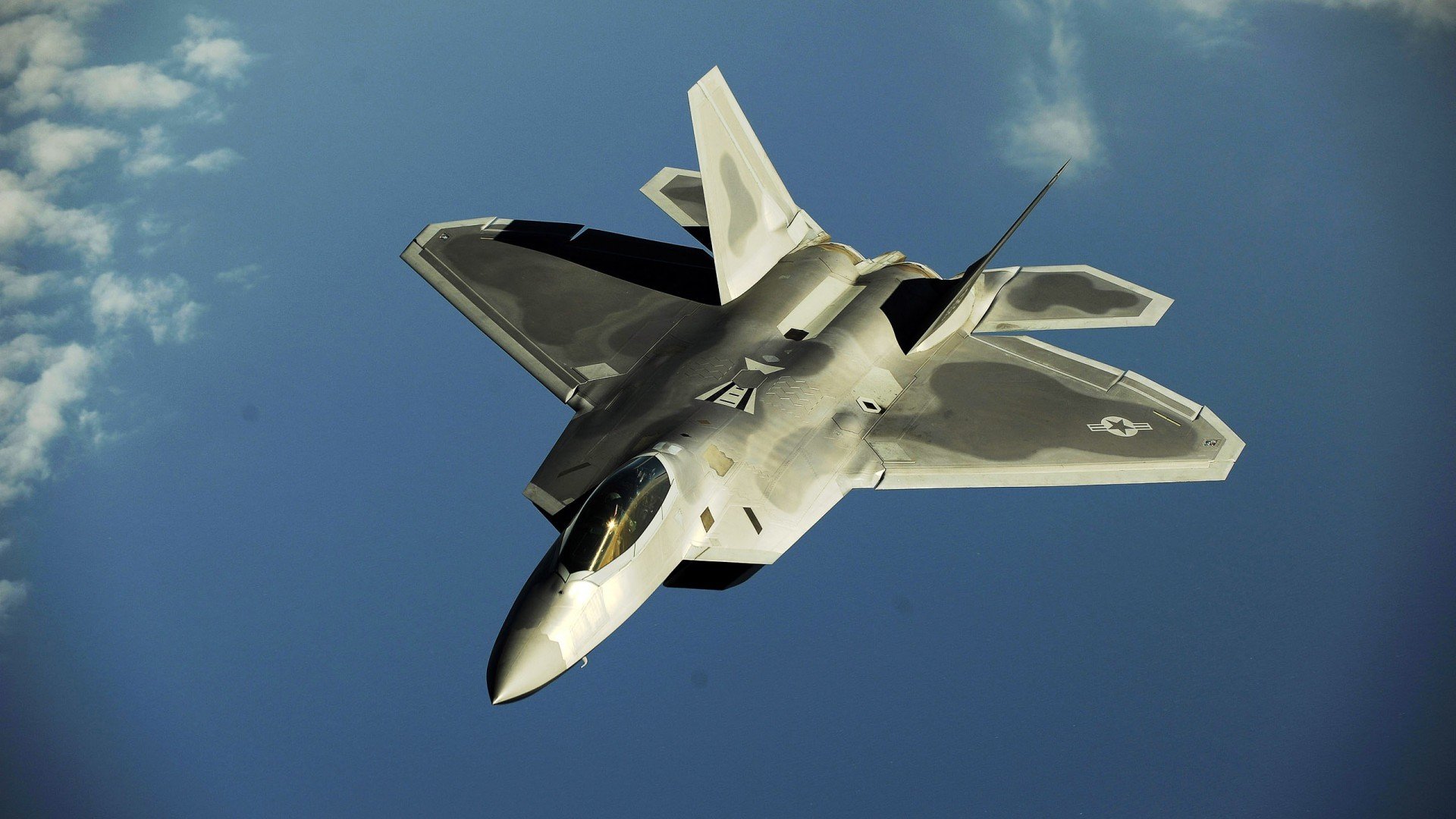 德甲烽火与CBA铁骑，赛场上的坚持与突破