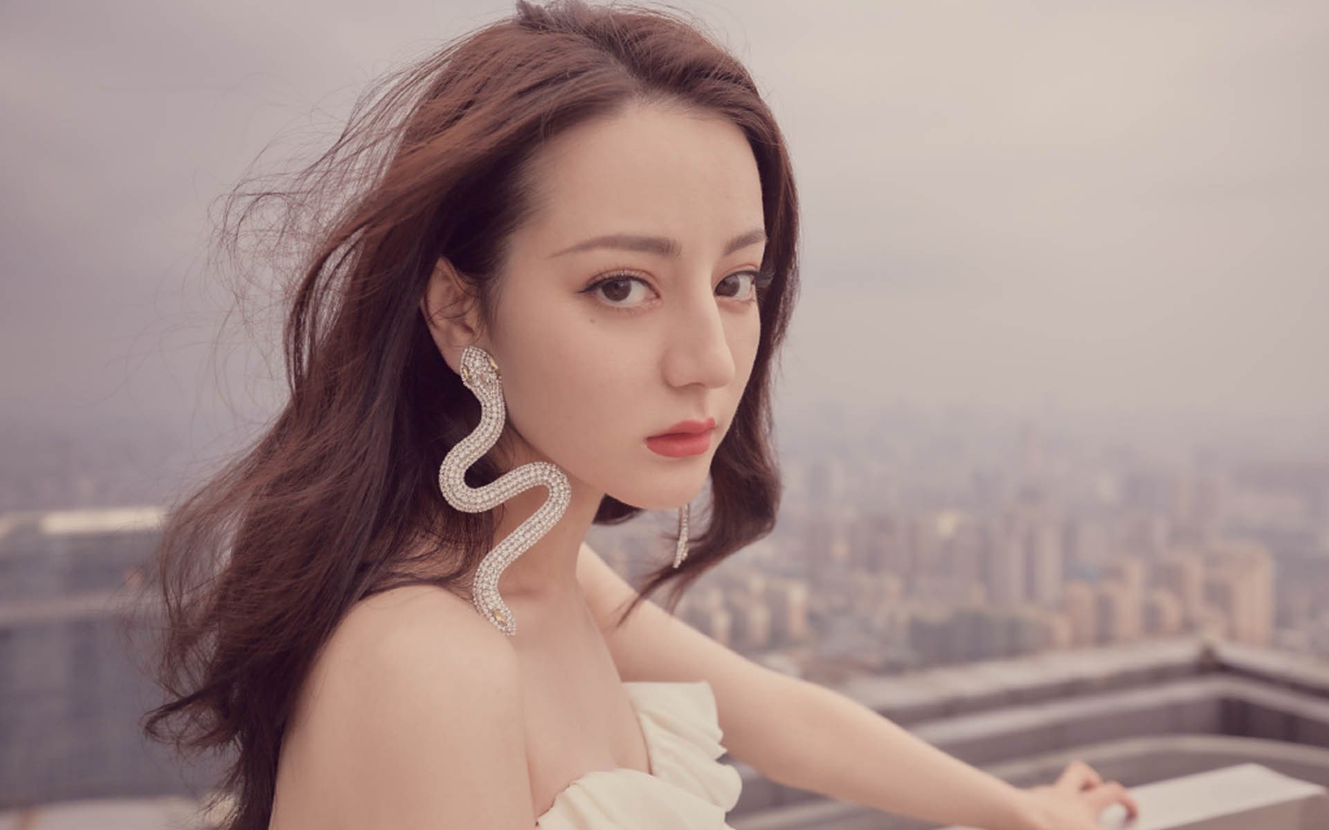 梅西爆发闪耀欧洲足坛，皇家社会稳扎稳打力克拜仁