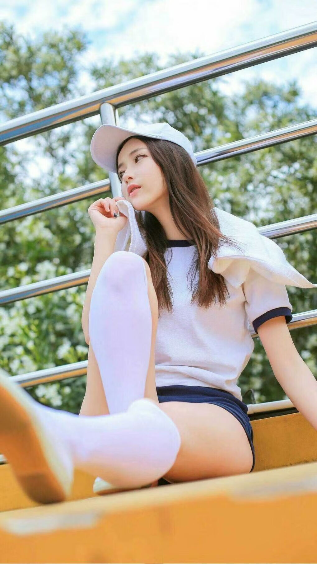 蓝黑铁闸一球定乾坤，巴斯托尼在欧冠淘汰赛之夜的英雄主义