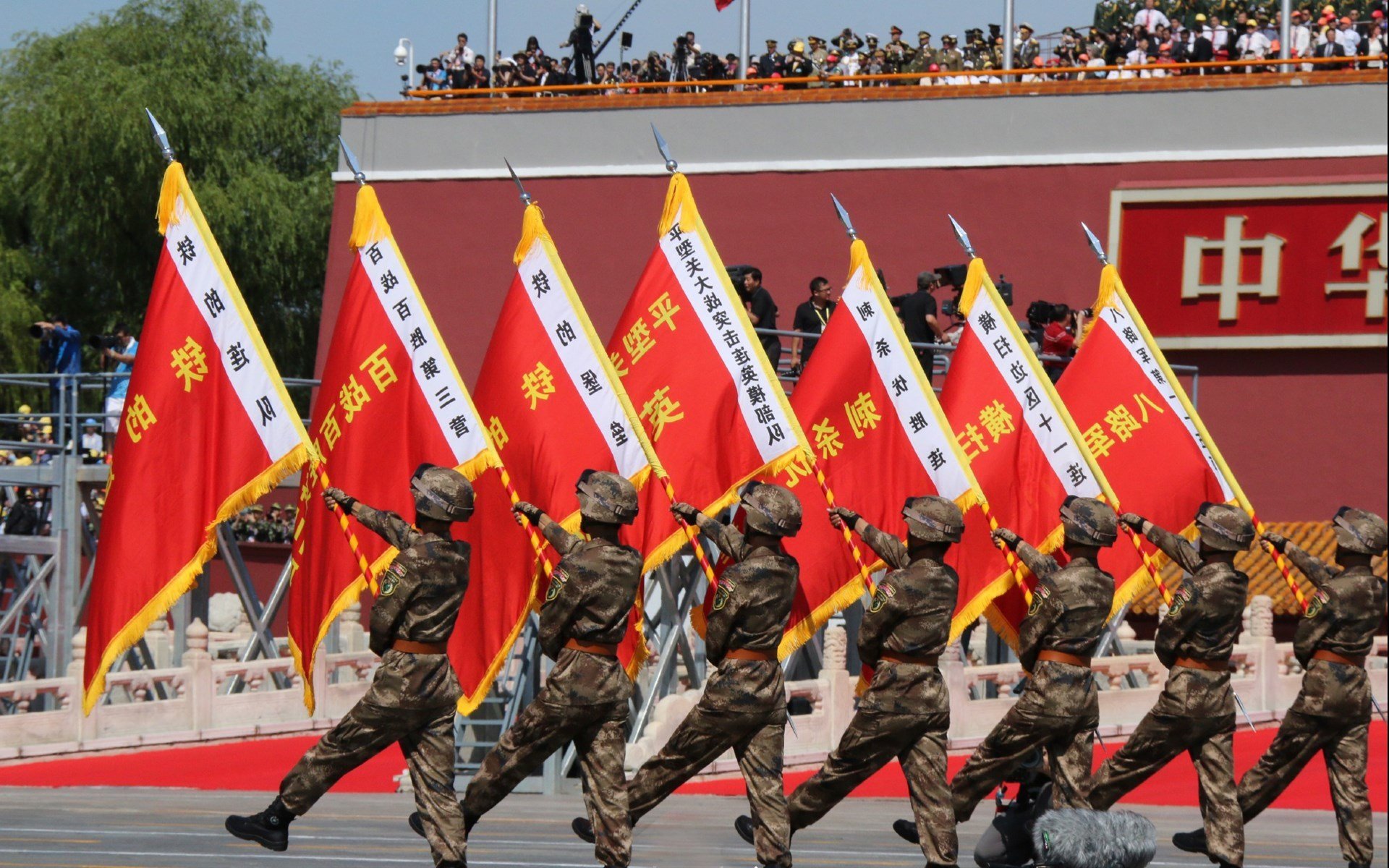 划破天际的孤星与奔涌的钢洪，当德罗赞的掌控欲遇上雷霆的青春风暴