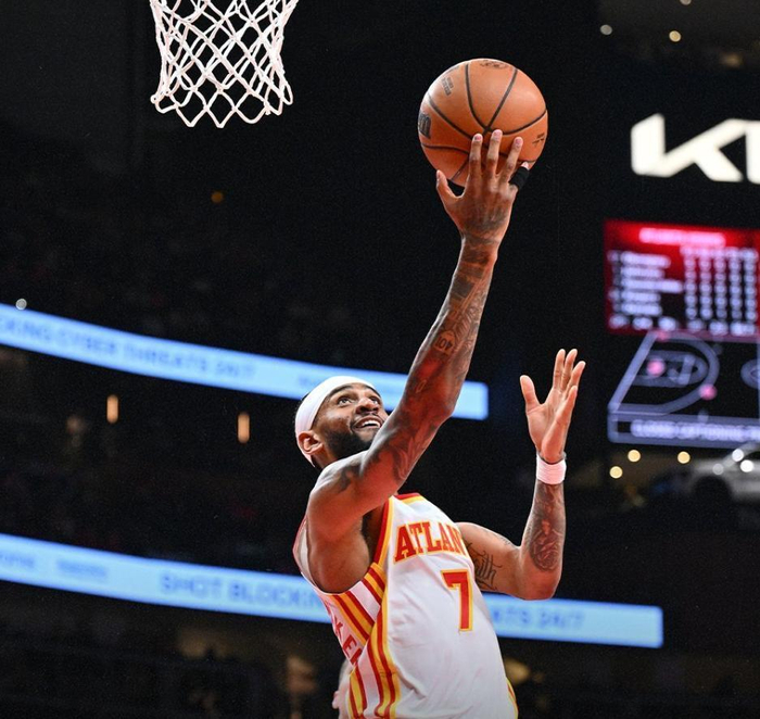 九游体育官方入口-季后赛抢七焦点战，老鹰冲垮太阳