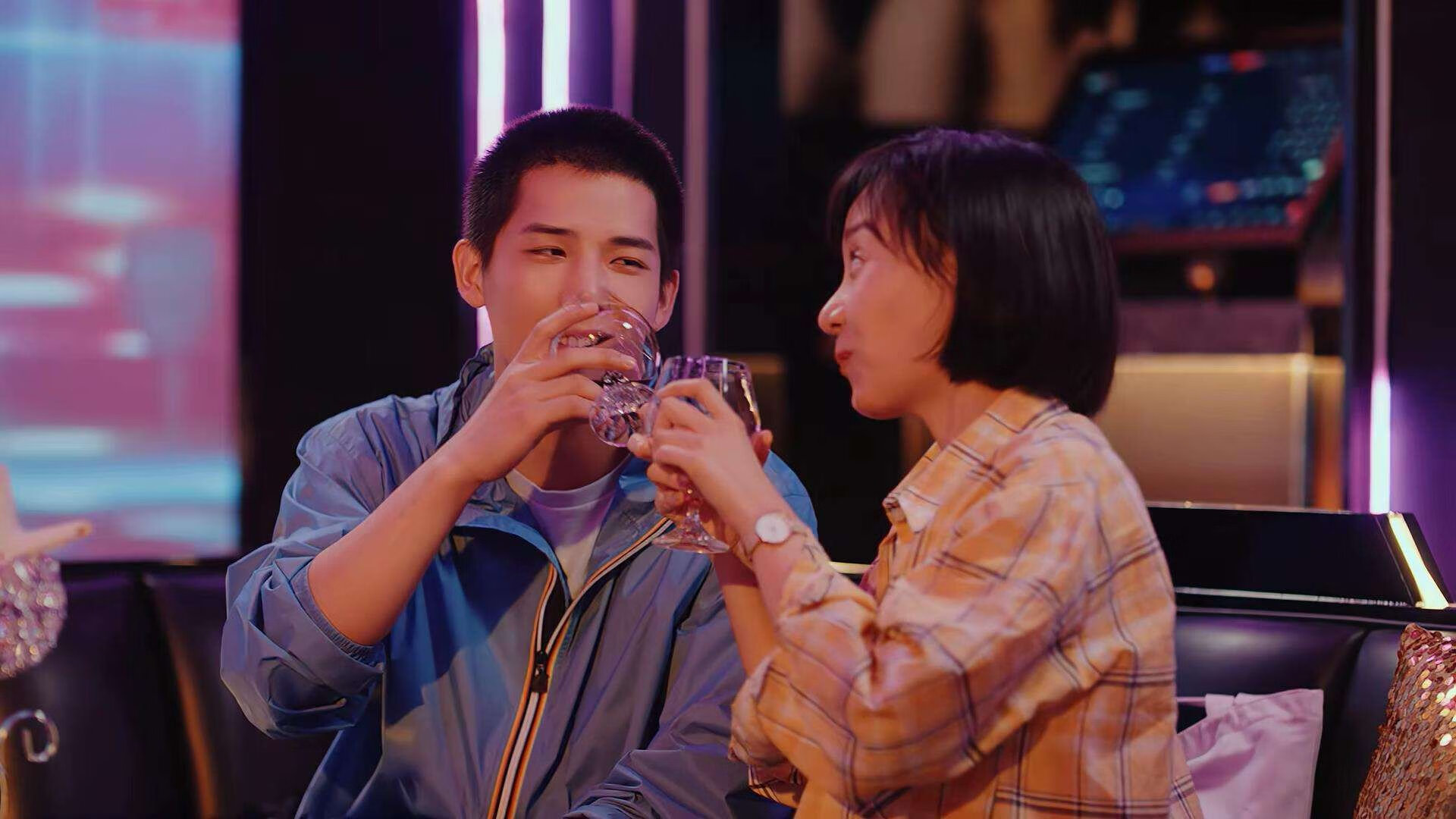 九游官网-浙江队对阵掘金，杜兰特节奏完全掌控，演绎篮球艺术